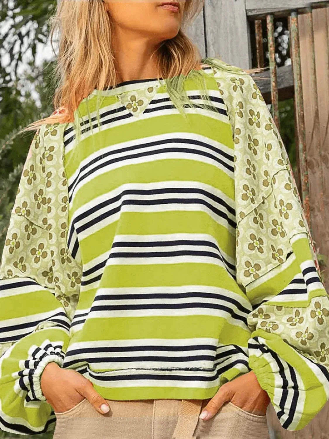 kesley Flower & Striped Print Round Neck Sweatshirt